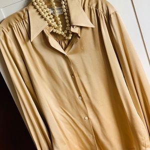 Max Mara Champagne Silk Blouse w French Cuffs